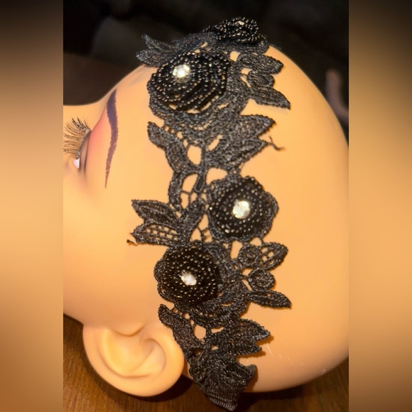 $2~Elegant Black Lace Headband~New~$2 WITH ANY $10 ORDER OR MORE - Picture 3 of 5